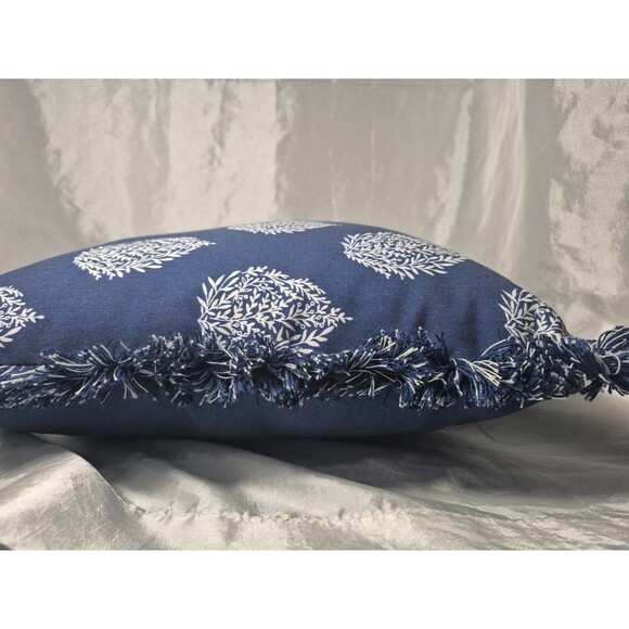 Set Of 2 Outdoor Navy Blue With White Teardrop Design Pillows - Picture 13 of 13